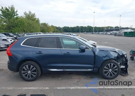 2022 Volvo Xc60 B5 Inscription z USA, uszkodzony, nr VIN YV4L12RL2N1961040